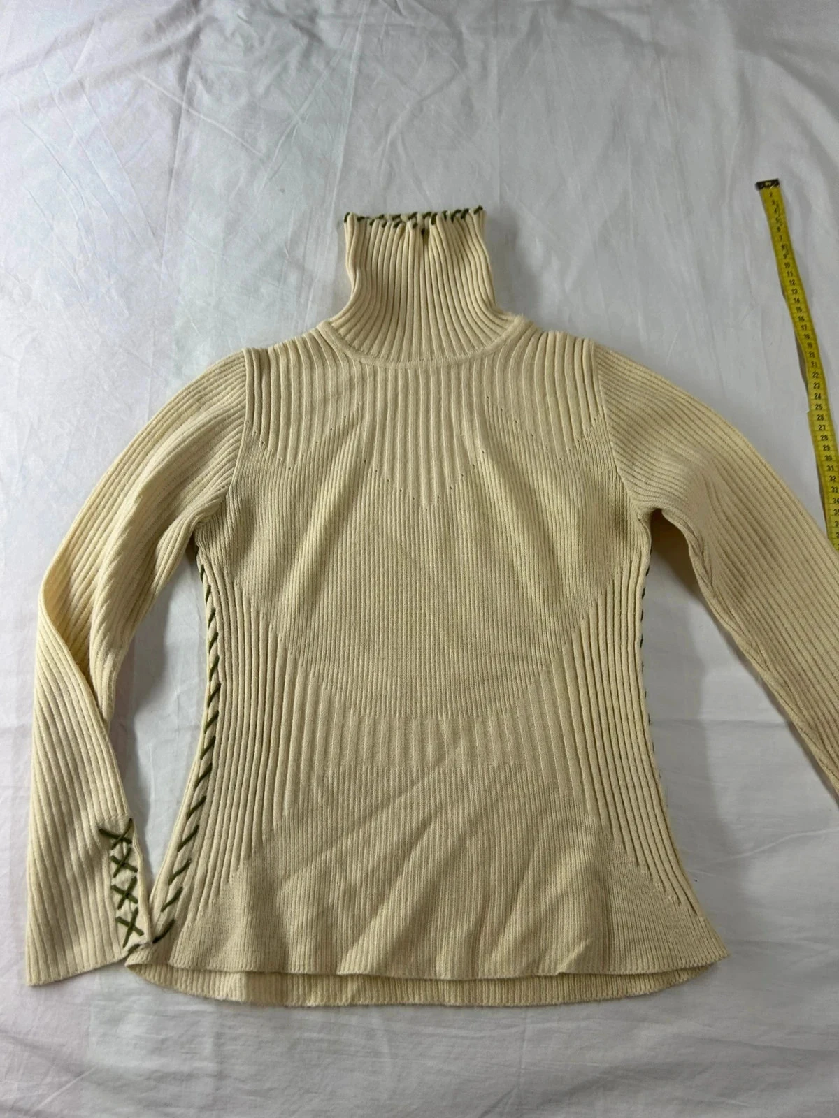 Suéter com gola alta bege creme vintage estilo retrô – photo 2